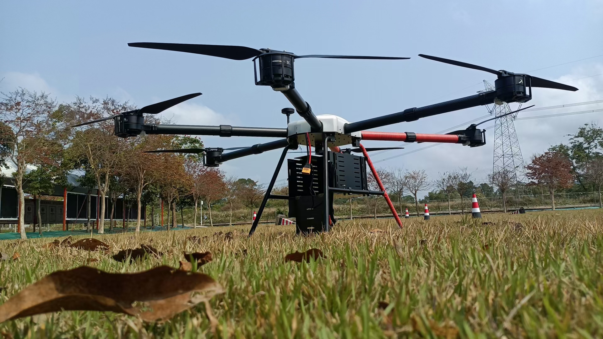 无证“黑飞”最高罚10万？无人机执照报考指南，助你合法开启飞行梦